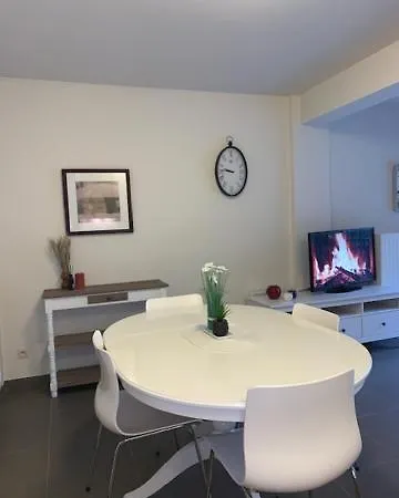 Stijlvol In Hartje Vlak Bij Het En De Winkelstraat - 6p Apartmán Ostende