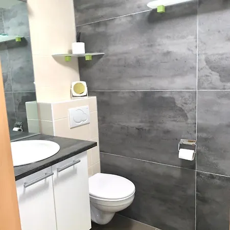 Stijlvol In Hartje Vlak Bij Het En De Winkelstraat - 6p Appartement