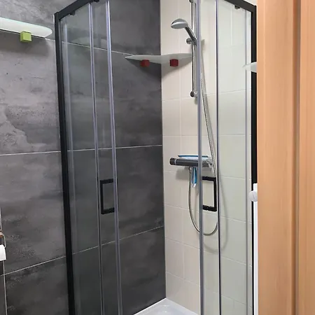 Stijlvol In Hartje Vlak Bij Het En De Winkelstraat - 6p Appartement *