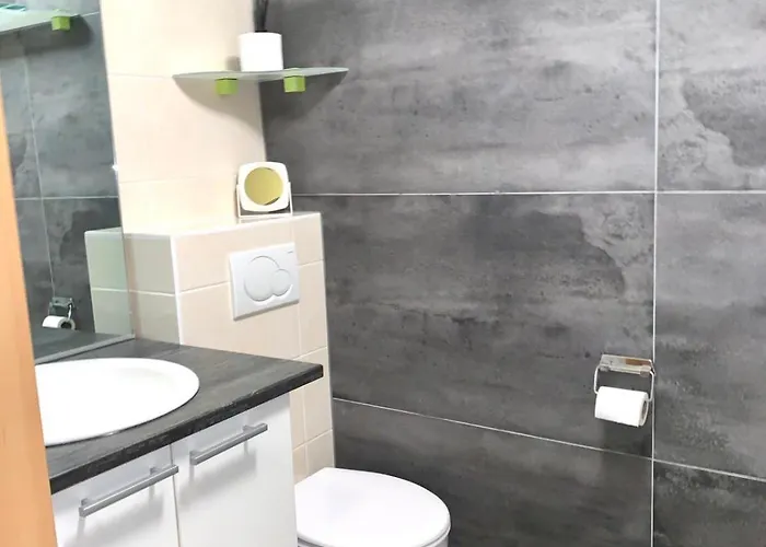 Stijlvol In Hartje Vlak Bij Het En De Winkelstraat - 6p Apartment