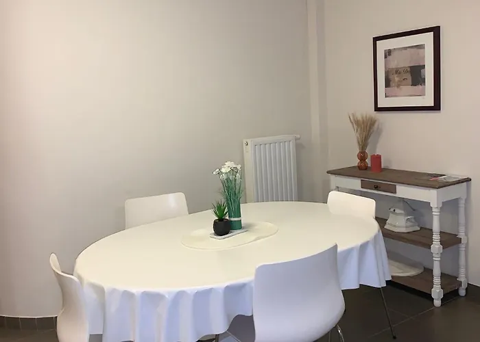 Apartment Stijlvol In Hartje Vlak Bij Het En De Winkelstraat - 6p *
