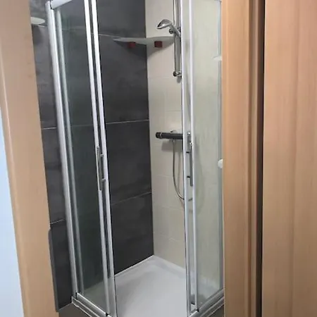 Apartment Stijlvol In Hartje Vlak Bij Het En De Winkelstraat - 6p *